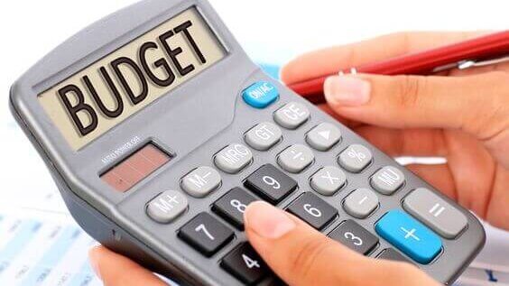 Mengatur Budget Taman Rumah agar Tidak Membengkak
