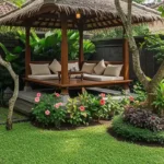 6 Tanaman Terbaik untuk Mempercantik Area Sekitar Gazebo Thumbnail
